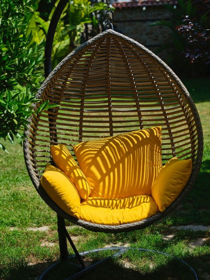 Outdoor hammock swing chair